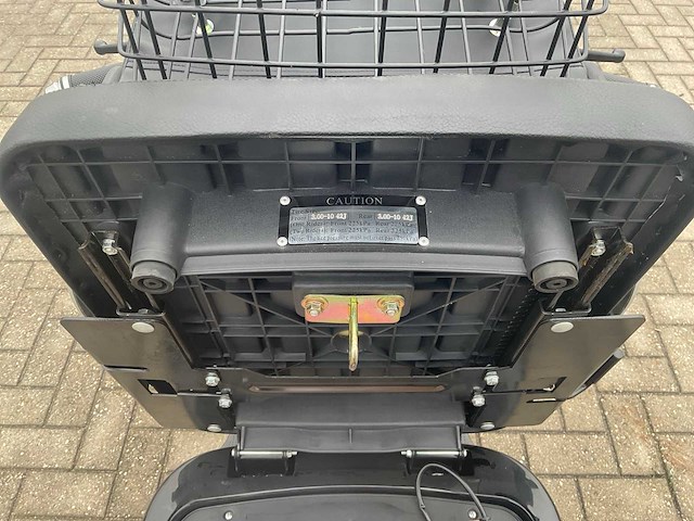 Eysink elektrische driewiel scooter ongebruikt - afbeelding 8 van  17