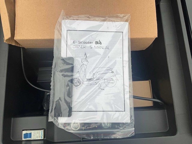 Eysink elektrische driewiel scooter ongebruikt - afbeelding 7 van  17