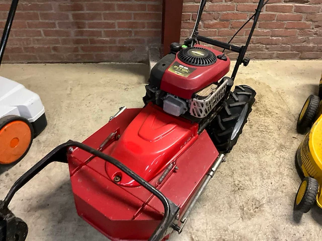 F-530-1 ruw terreinmaaier - afbeelding 5 van  11