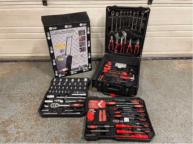 F tools 599 delig gevulde gereedschapskoffer - afbeelding 1 van  8