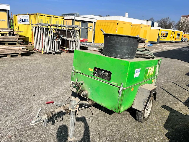 F40 - persluchtcompressor aanhanger - afbeelding 2 van  7