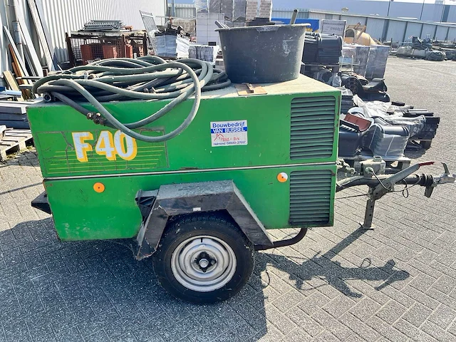 F40 - persluchtcompressor aanhanger - afbeelding 6 van  7