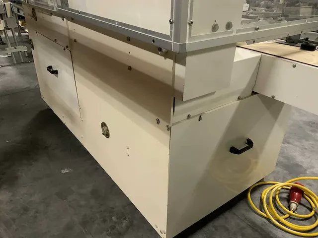 Fabcar g81 folie verpakkingsmachine - afbeelding 13 van  17