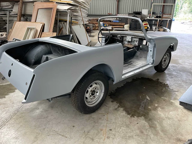 Facel vega - facelia cabrio- oldtimer - afbeelding 19 van  20