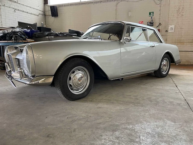Facel vega - facelia coupe - oldtimer - 1960 - afbeelding 12 van  34