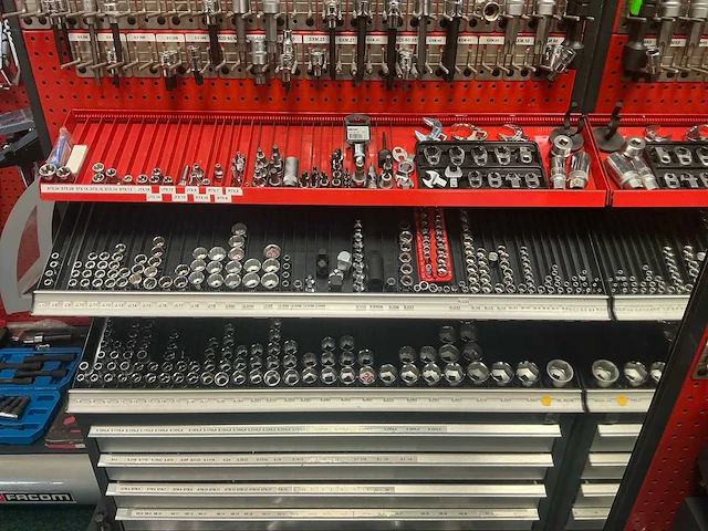 Facom partij doppen, steeksleutels en overig handgereedschap (circa 500 stuks) - afbeelding 8 van  32