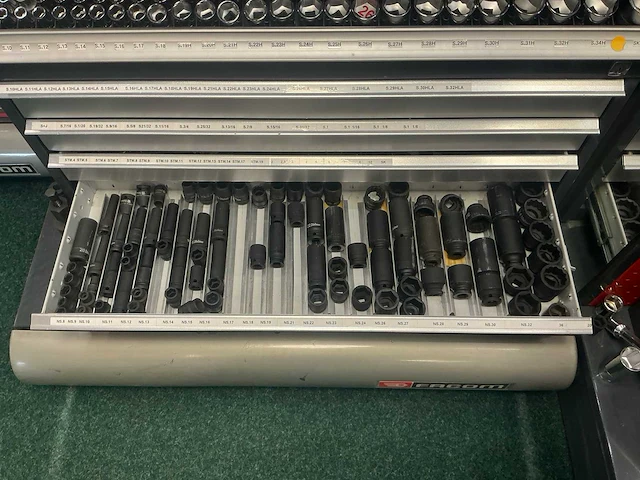 Facom partij doppen, steeksleutels en overig handgereedschap (circa 500 stuks) - afbeelding 13 van  32