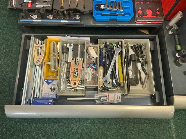 Facom partij doppen, steeksleutels en overig handgereedschap (circa 500 stuks) - afbeelding 18 van  32