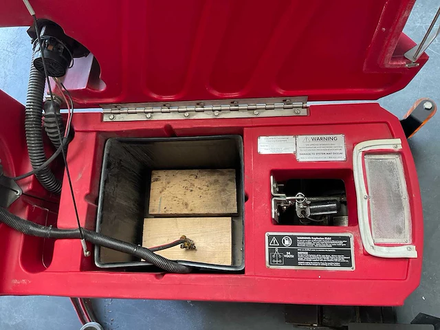Factory cat 2800 vloerreiniger - afbeelding 3 van  13