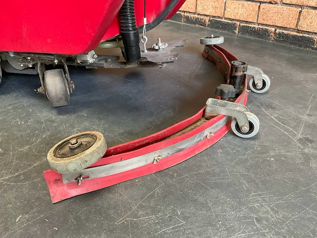 Factory cat 2800 vloerreiniger - afbeelding 11 van  13