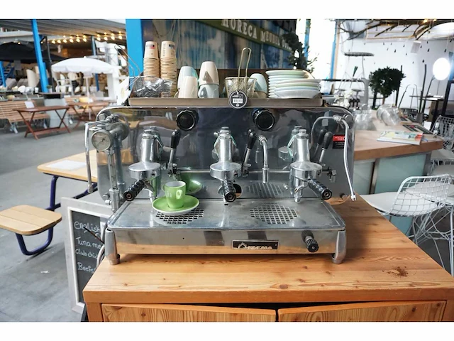 Faema - e61 - espressomachine - afbeelding 2 van  10