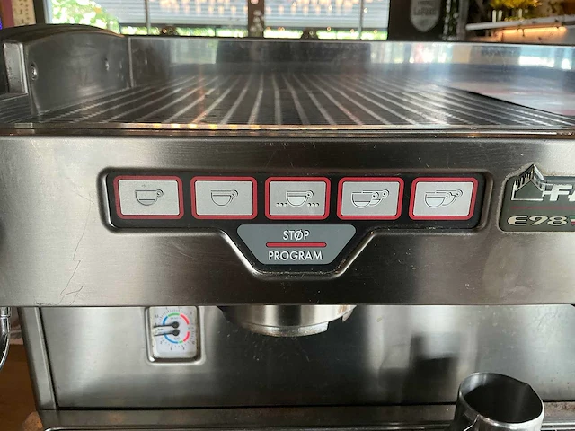 Faema - e98 - espressomachine - afbeelding 5 van  6