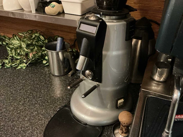 Faema e71 diplomat koffie- & espressomachines - afbeelding 6 van  9