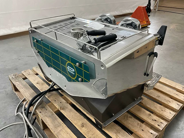 Faema president a/2 gti espressomachine - afbeelding 16 van  17