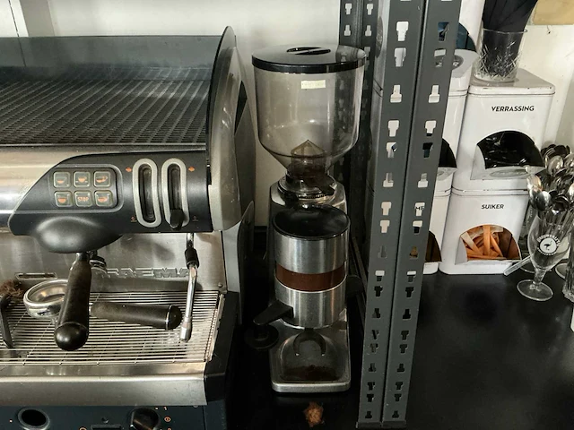 Faema smart koffie- & espressomachine - afbeelding 17 van  20