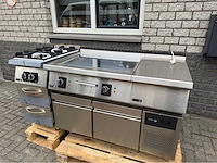 Fagor ongebruikt - gasfornuis + bakplaat + koelwerkbank - bakkooklijn