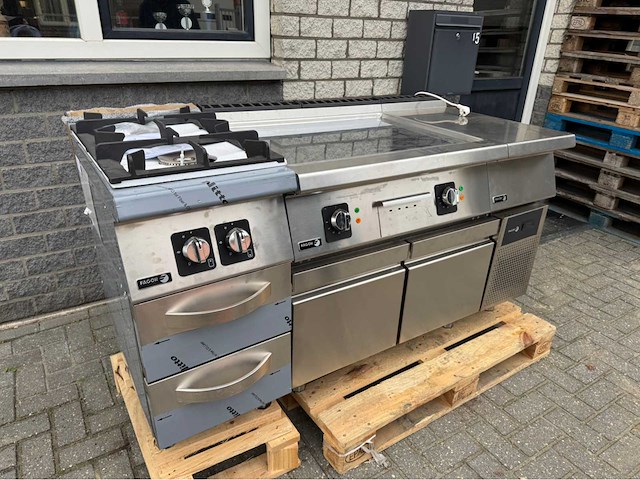 Fagor ongebruikt - gasfornuis + bakplaat + koelwerkbank - bakkooklijn - afbeelding 4 van  10