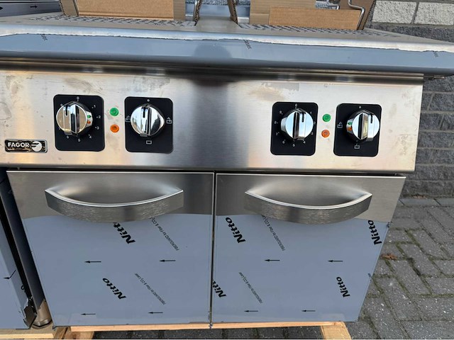Fagor ongebruikt - pasta koker + frituur - bakkooklijn - afbeelding 3 van  11