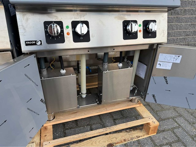 Fagor ongebruikt - pasta koker + frituur - bakkooklijn - afbeelding 8 van  11