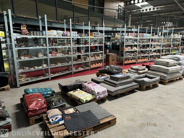Faillissement van: dierspecialist leidschenveen b.v.