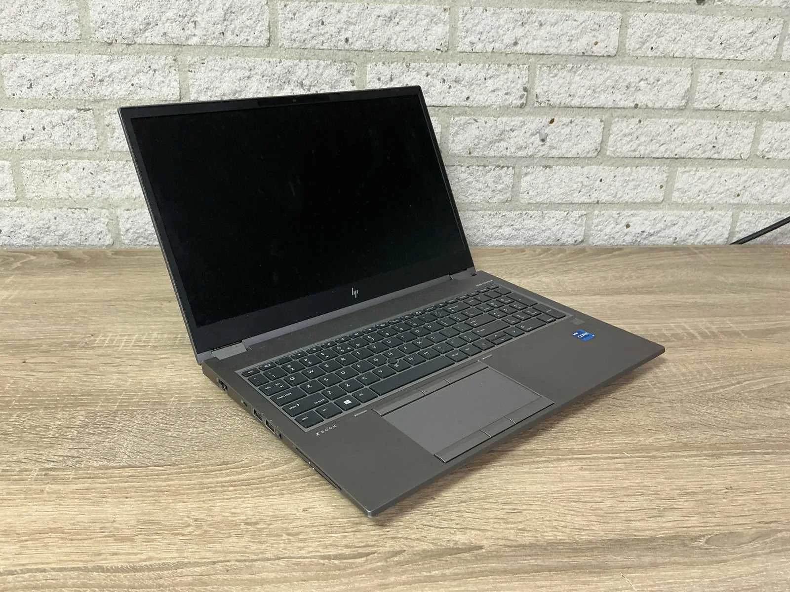 Faillissement verzamelveiling professionele it-apparatuur juli