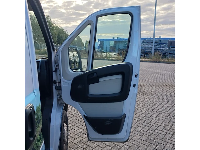 ( faillissementsvoertuig ) bedrijfsauto fiat, ducato 32 3.2 multijet l2h2, bouwjaar 2017 - afbeelding 33 van  53