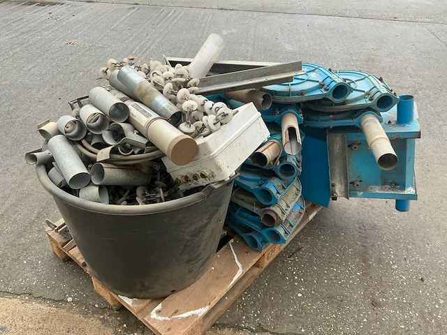 Falcon automatische voermachine - afbeelding 5 van  6