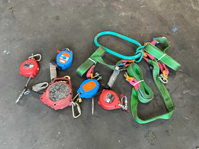 Falcon divers hijsmateriaal - afbeelding 1 van  6
