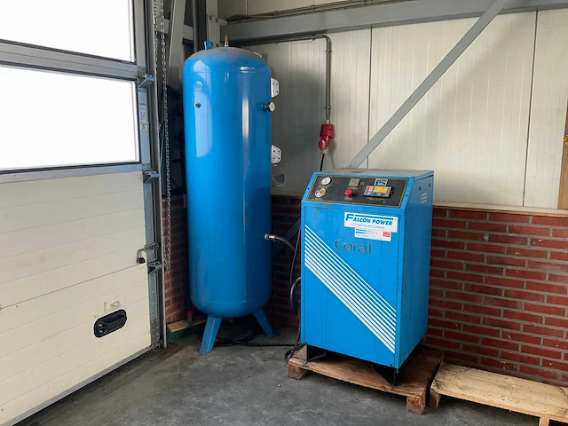 Falcon power coral compressor & drukvat - afbeelding 1 van  8