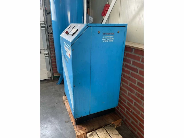 Falcon power coral compressor & drukvat - afbeelding 6 van  8