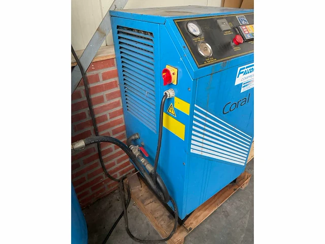 Falcon power coral compressor & drukvat - afbeelding 8 van  8