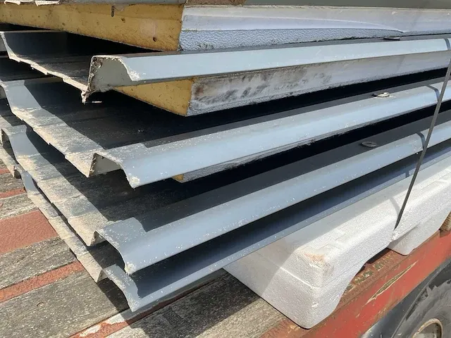 Falk eco isolatie dakpanelen sandwichpanelen “146 m2” - afbeelding 3 van  5