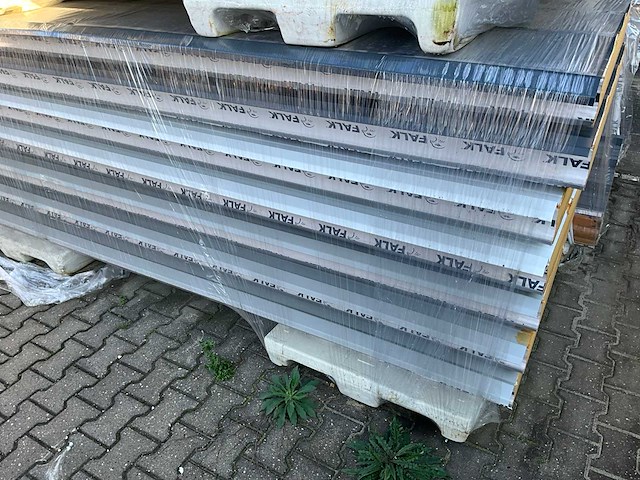 Falk trapezium sandwichpanelen (112x) - afbeelding 2 van  6