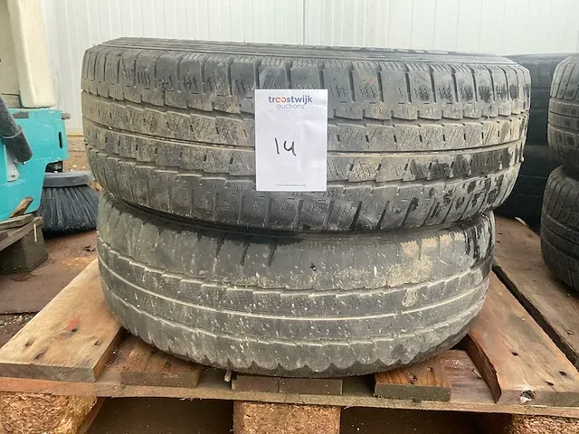 Falken eurowinter van autobanden set - afbeelding 4 van  5