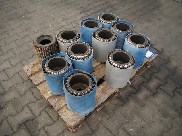 Fam - afbeelding 2 van  9