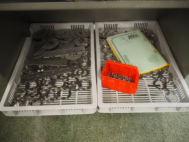 Fam - afbeelding 17 van  27