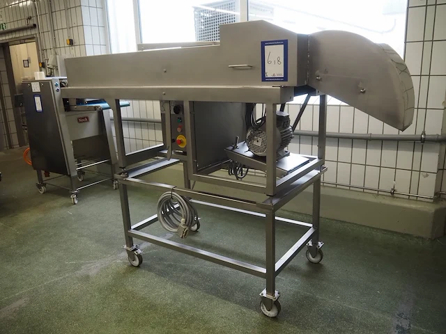 Fam - afbeelding 12 van  27