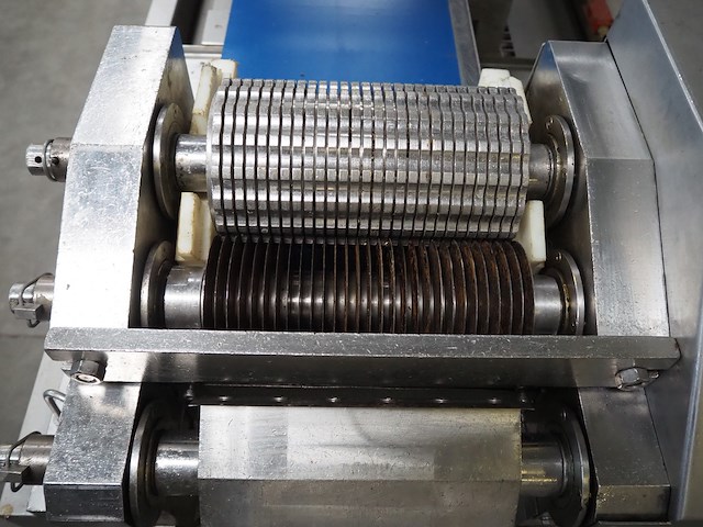 Fam - afbeelding 9 van  12