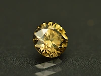 Fancy diamant - 0.81ct ( igi gecertificeerd ) - afbeelding 3 van  4