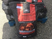 Fancy flames - 10 kilo - briketten zakken bbq (15x) - afbeelding 2 van  4