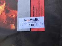 Fancy flames - 10 kilo - briketten zakken bbq (15x) - afbeelding 4 van  4