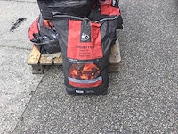 Fancy flames - 10 kilo - briketten zakken bbq (15x) - afbeelding 3 van  4