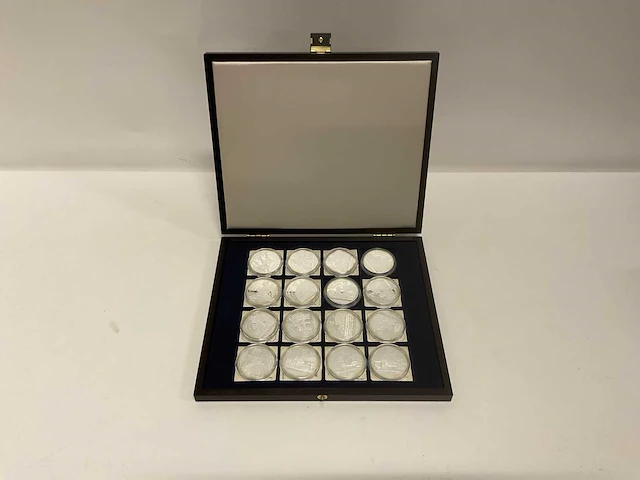 Fantasie munten 1 silver ounce (16x) - afbeelding 1 van  9