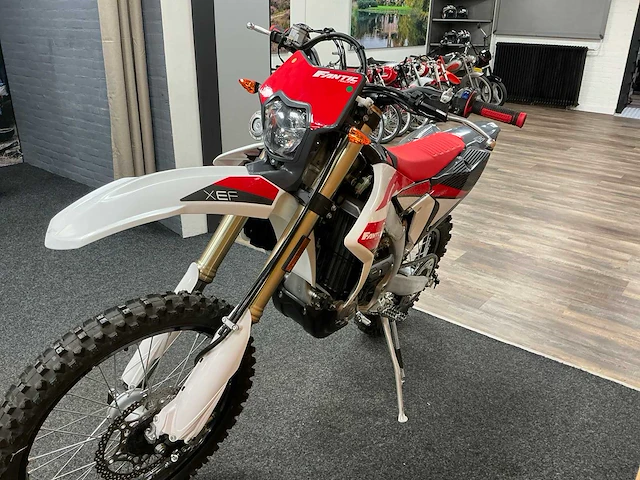 Fantic xef 250 motorfiets nieuw - afbeelding 9 van  13