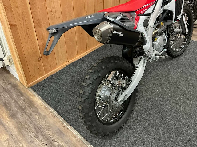 Fantic xef 250 motorfiets nieuw - afbeelding 12 van  13