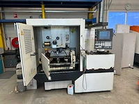 Fanuc - 2003 - robocut a-0ib - draadvonk- en erodeermachine - afbeelding 1 van  21