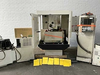 Fanuc - 2003 - robocut a-0ib - draadvonk- en erodeermachine - afbeelding 12 van  21