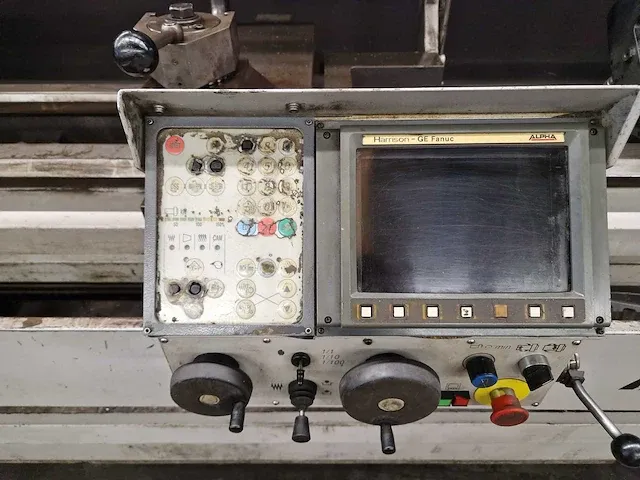 Fanuc - alpha 460 - cnc draaibank - 1997 - afbeelding 5 van  19