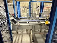 Fanuc - robot m-20 ia 20m - robot kleine broodkrat laden - afbeelding 24 van  24