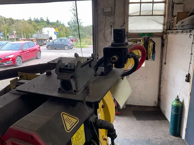 Fanuc - robot r-2000ia 165f - 2004 fanuc robot r-2000ia 165f robot arm - afbeelding 7 van  24